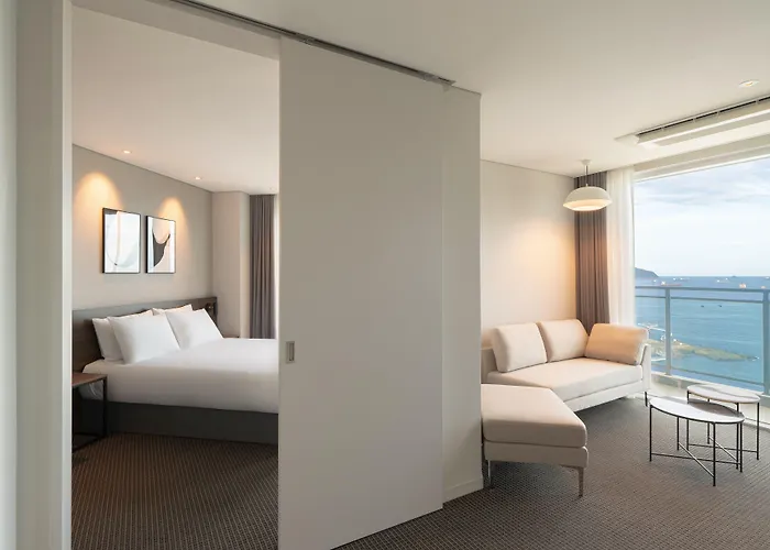 Urbanstay Songdo 4*